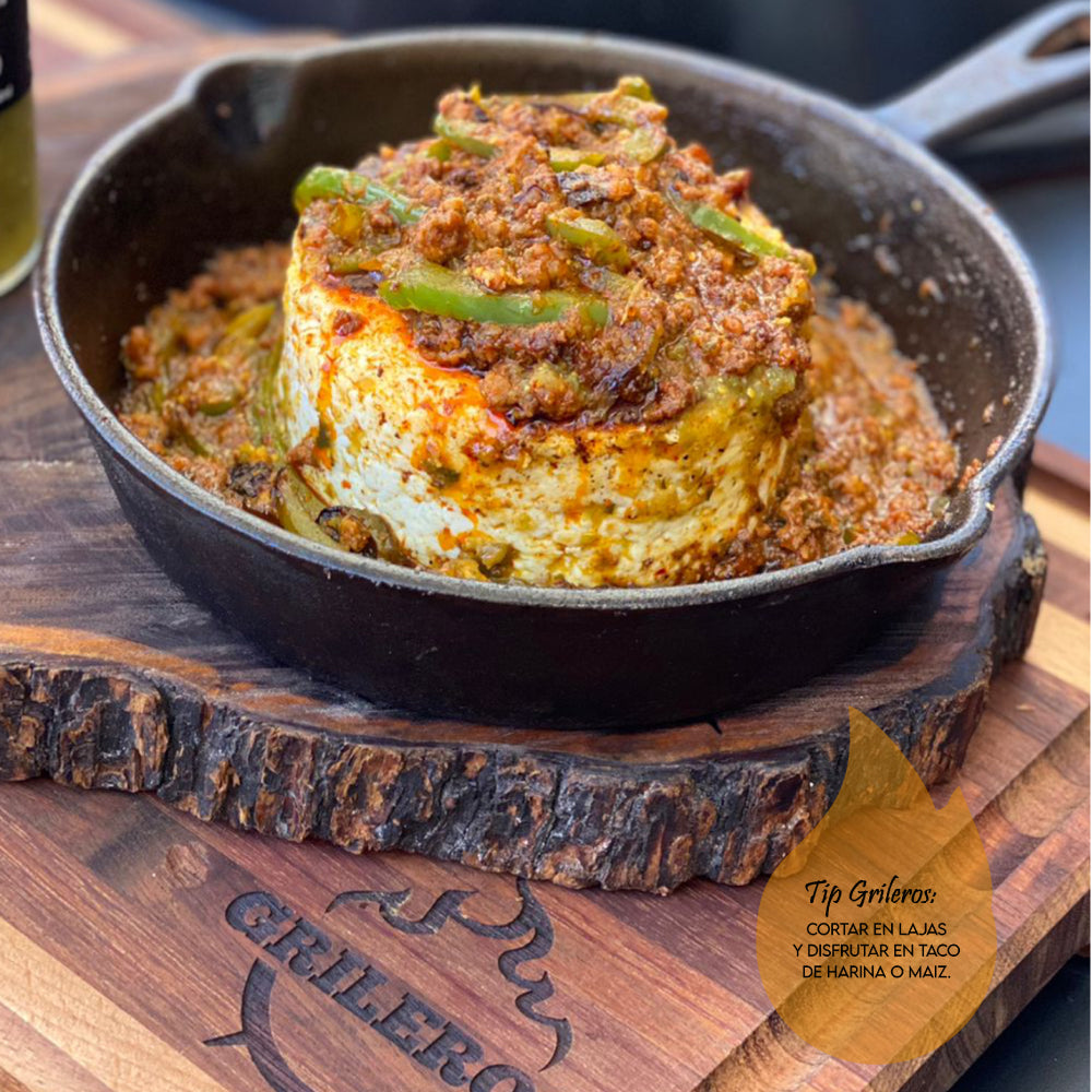 Ladrillo de Panela con Salsa de Chorizo